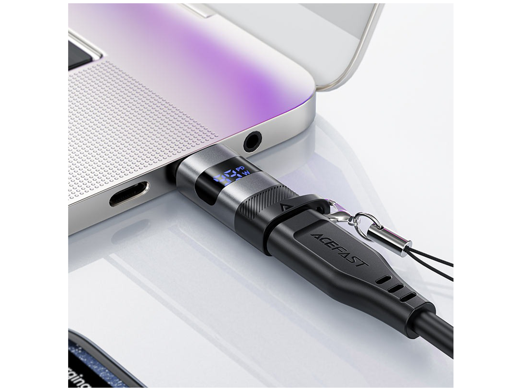 ايس فاست محول J9 من USB-C إلى USB-C مزود بشاشة رقمية - أفضل سعر