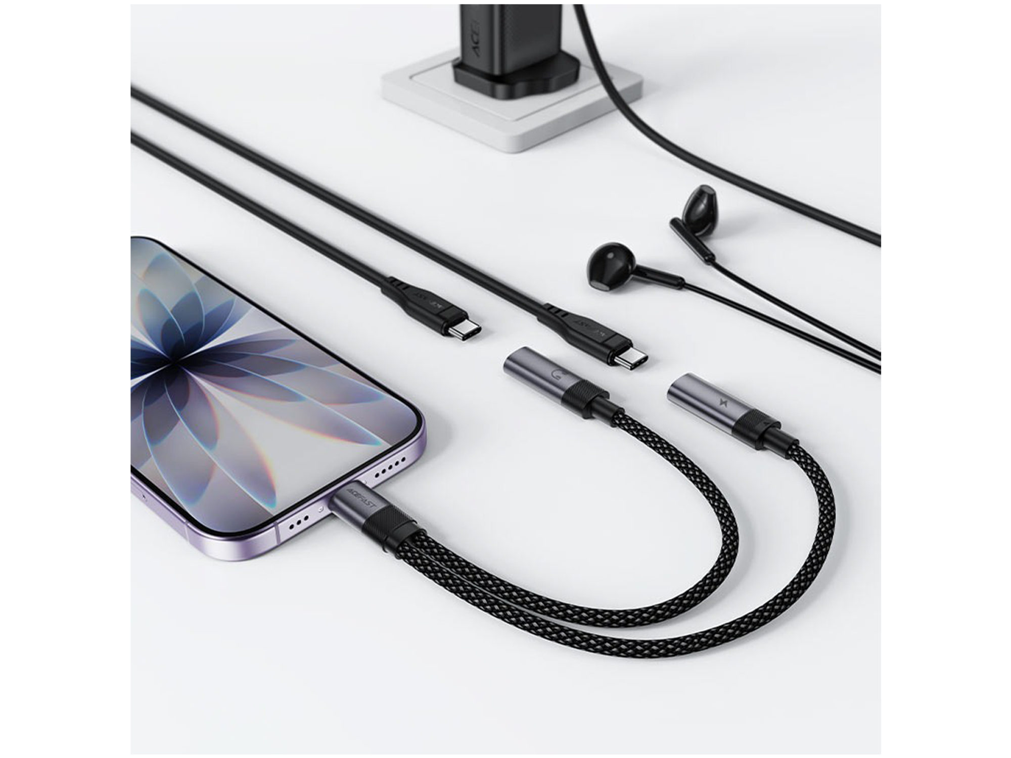 ايس فاست محول J14 USB-C للشحن والصوت 2 في 1 - أفضل سعر